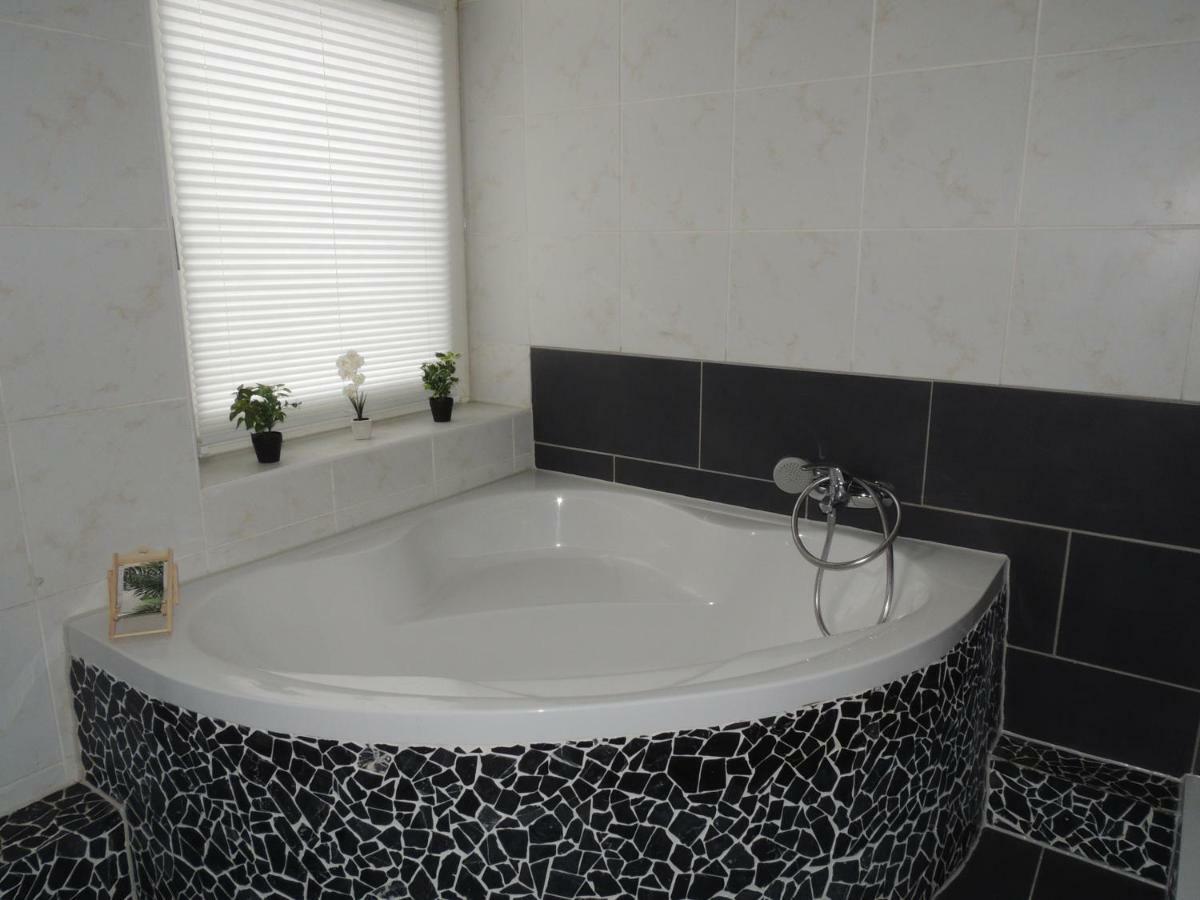 Zentrales Apartment In Gelsenkirchen Ngoại thất bức ảnh